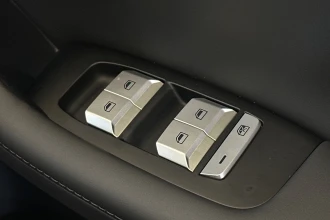 Vehicle Thumbnail 23