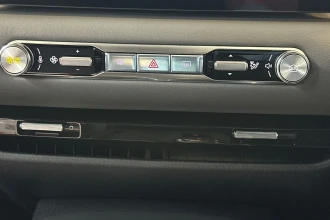Vehicle Thumbnail 38