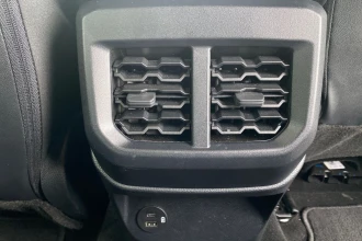 Vehicle Thumbnail 24