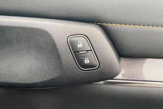 Vehicle Thumbnail 28