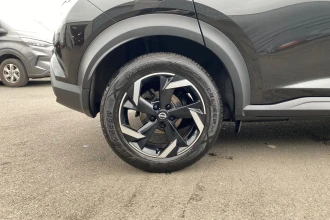 Vehicle Thumbnail 11