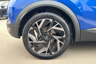 Vehicle Thumbnail 22