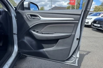 Vehicle Thumbnail 24