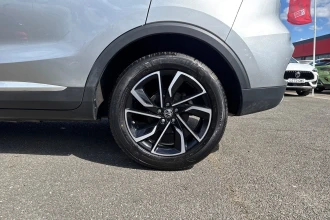 Vehicle Thumbnail 11