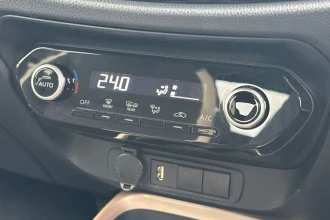 Vehicle Thumbnail 40