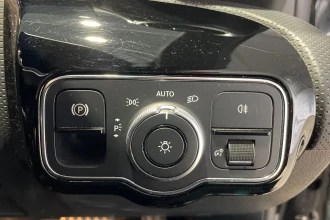 Vehicle Thumbnail 25