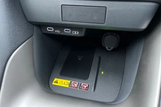 Vehicle Thumbnail 32