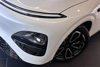 Vehicle Thumbnail 3