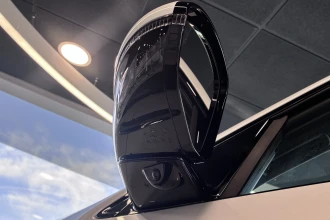 Vehicle Thumbnail 32