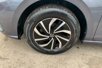 Vehicle Thumbnail 21