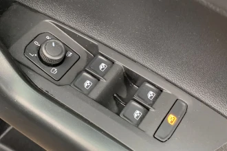 Vehicle Thumbnail 26