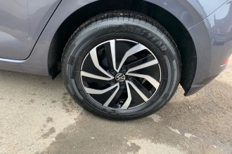 Vehicle Thumbnail 11