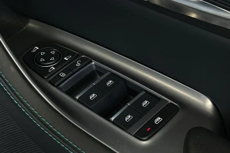 Vehicle Thumbnail 24