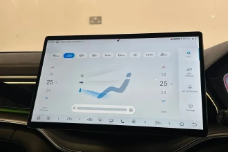 Vehicle Thumbnail 35