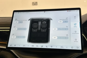 Vehicle Thumbnail 36