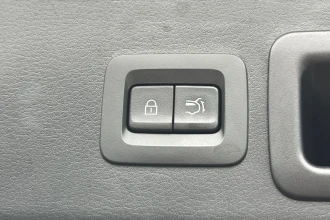 Vehicle Thumbnail 18