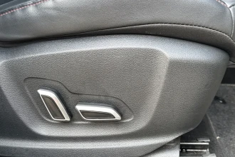 Vehicle Thumbnail 34