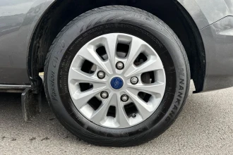 Vehicle Thumbnail 11