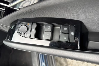 Vehicle Thumbnail 26