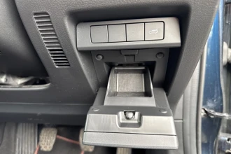 Vehicle Thumbnail 30