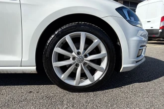 Vehicle Thumbnail 18