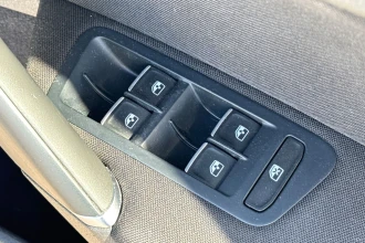 Vehicle Thumbnail 25