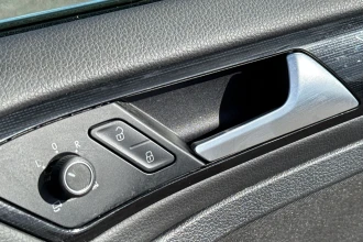 Vehicle Thumbnail 26