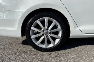 Vehicle Thumbnail 11