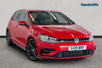 Volkswagen Golf Listing Image