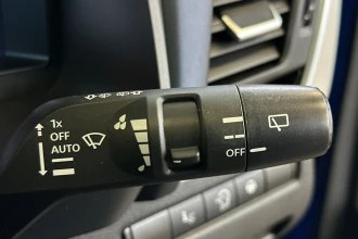 Vehicle Thumbnail 32