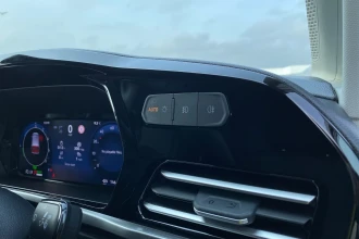 Vehicle Thumbnail 30