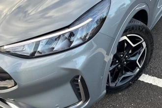 Vehicle Thumbnail 18