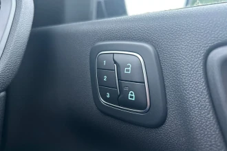 Vehicle Thumbnail 24