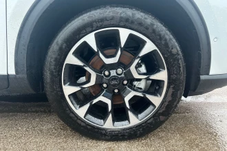 Vehicle Thumbnail 9
