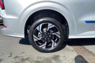 Vehicle Thumbnail 9