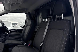 Vehicle Thumbnail 13
