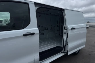 Vehicle Thumbnail 16