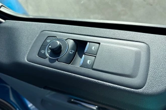 Vehicle Thumbnail 23
