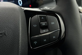 Vehicle Thumbnail 30