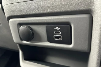 Vehicle Thumbnail 43