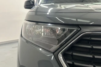 Vehicle Thumbnail 40