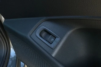 Vehicle Thumbnail 37