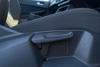 Vehicle Thumbnail 38