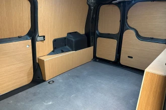 Vehicle Thumbnail 16