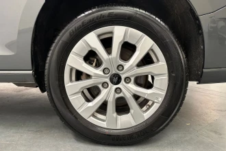 Vehicle Thumbnail 18