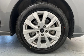 Vehicle Thumbnail 24