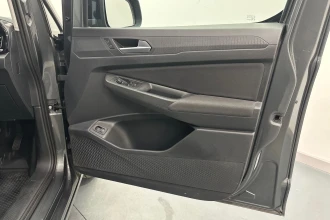 Vehicle Thumbnail 25