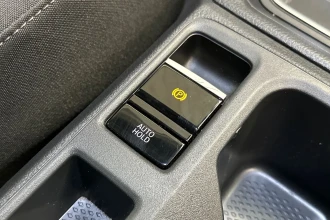 Vehicle Thumbnail 32