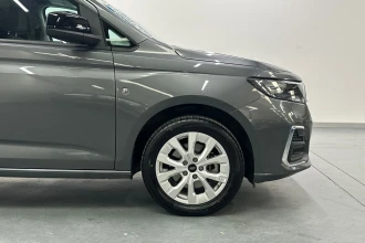 Vehicle Thumbnail 45