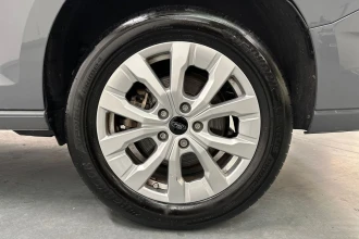 Vehicle Thumbnail 18